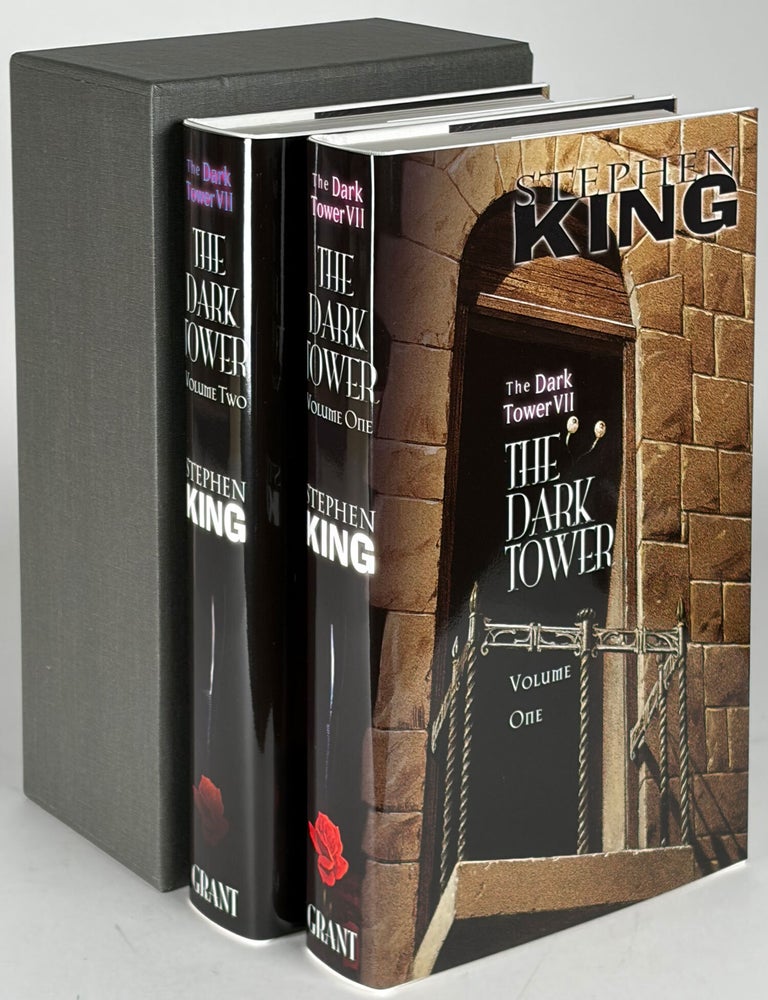 Item #37197 THE DARK TOWER VII: THE DARK TOWER. Stephen King.